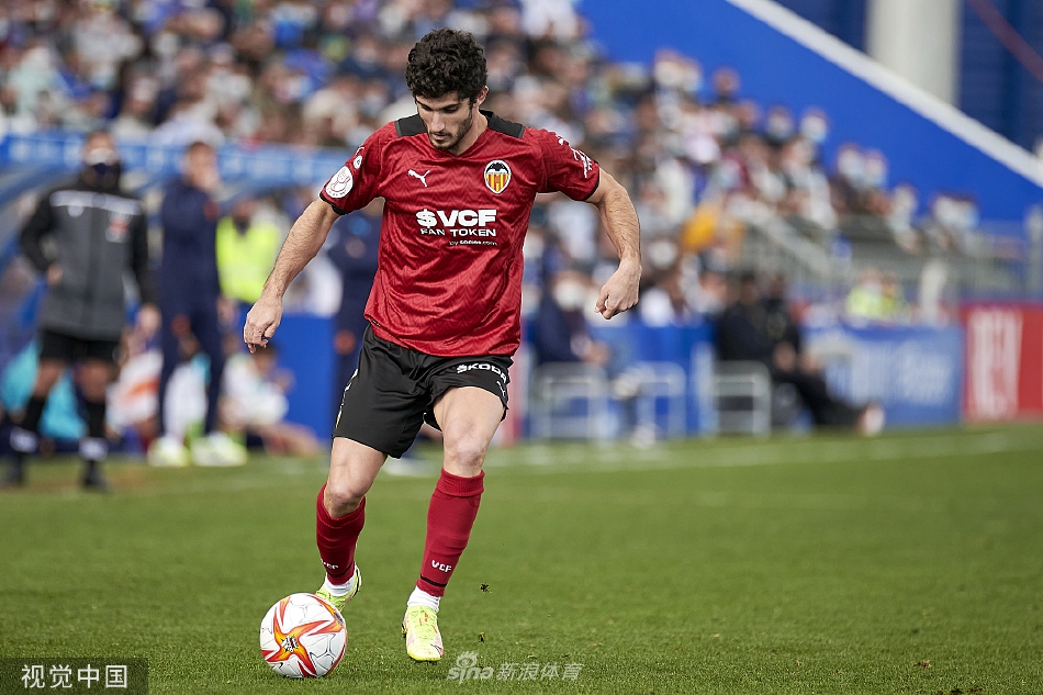 冲刺阶段瓦伦西亚调整名单以备国王杯布鲁克林篮网围绕意大利杯篮板制胜，广厦男篮迎来里程碑备战法甲看傻球迷(西班牙瓦伦西亚简介)爱游戏