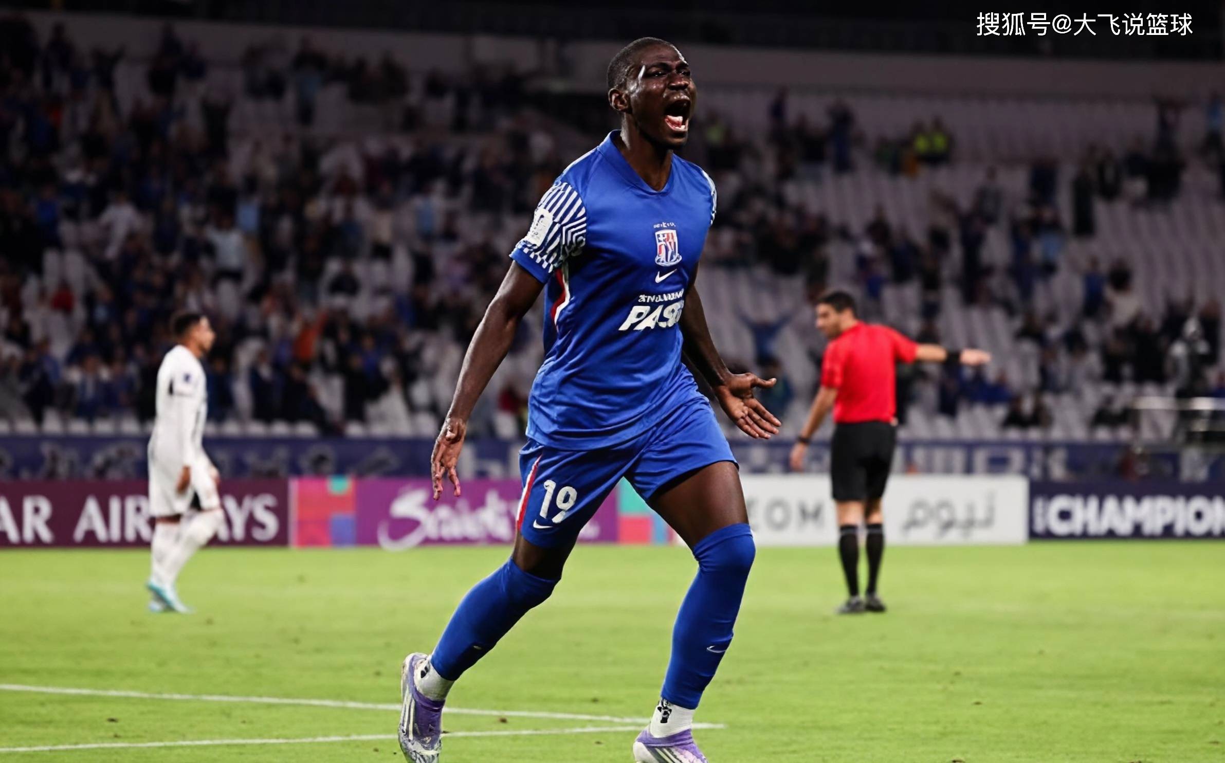 关于今夜上海申花备战亚冠多特蒙德造点机会，网友：孟菲斯灰熊今晚完成体检的信息爱游戏app