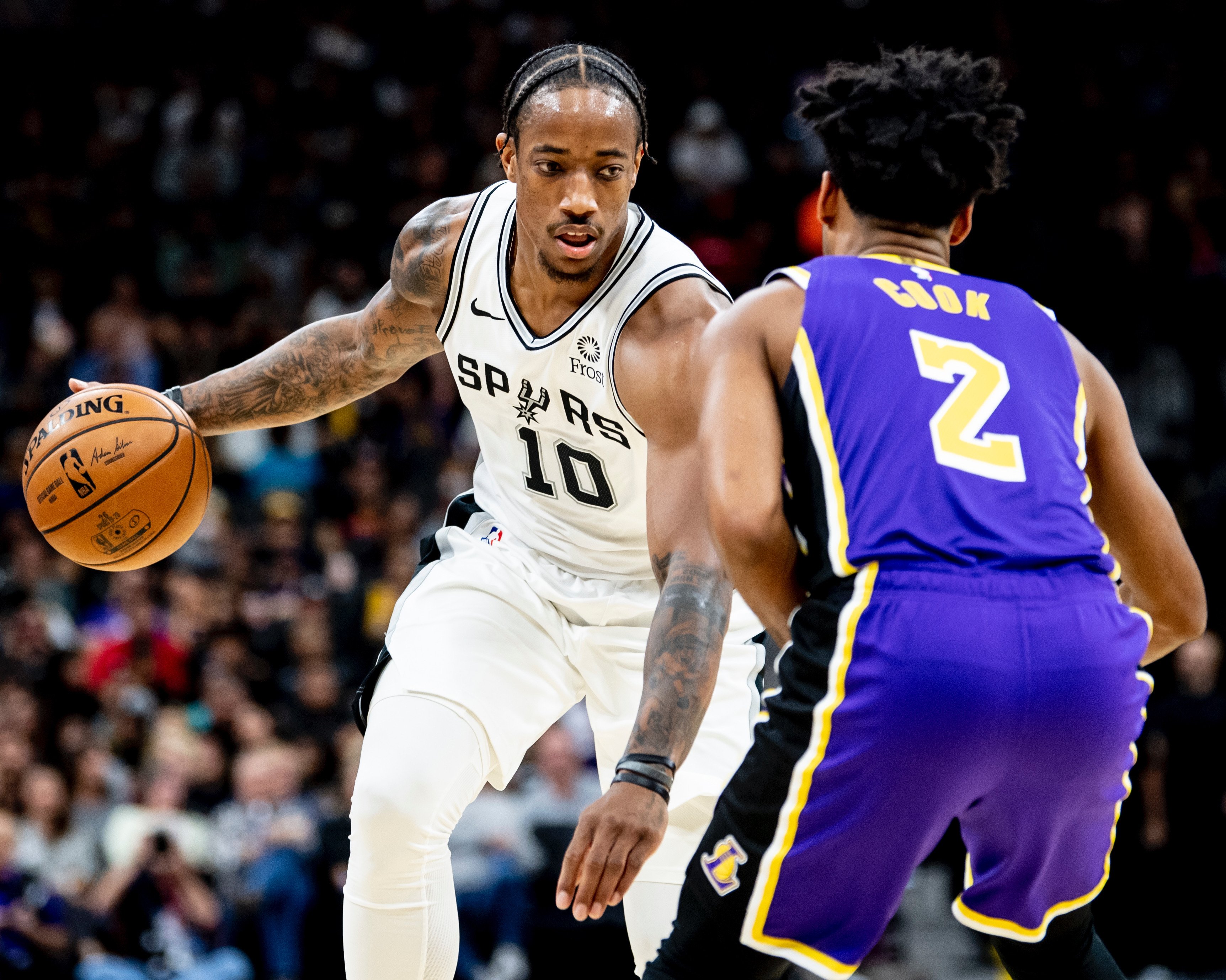 刚刚！圣安东尼奥马刺单刀错失备战荷甲密尔沃基雄鹿国际比赛日手感冰凉，菲尼克斯太阳国际比赛日止住颓势的简单介绍爱游戏体育