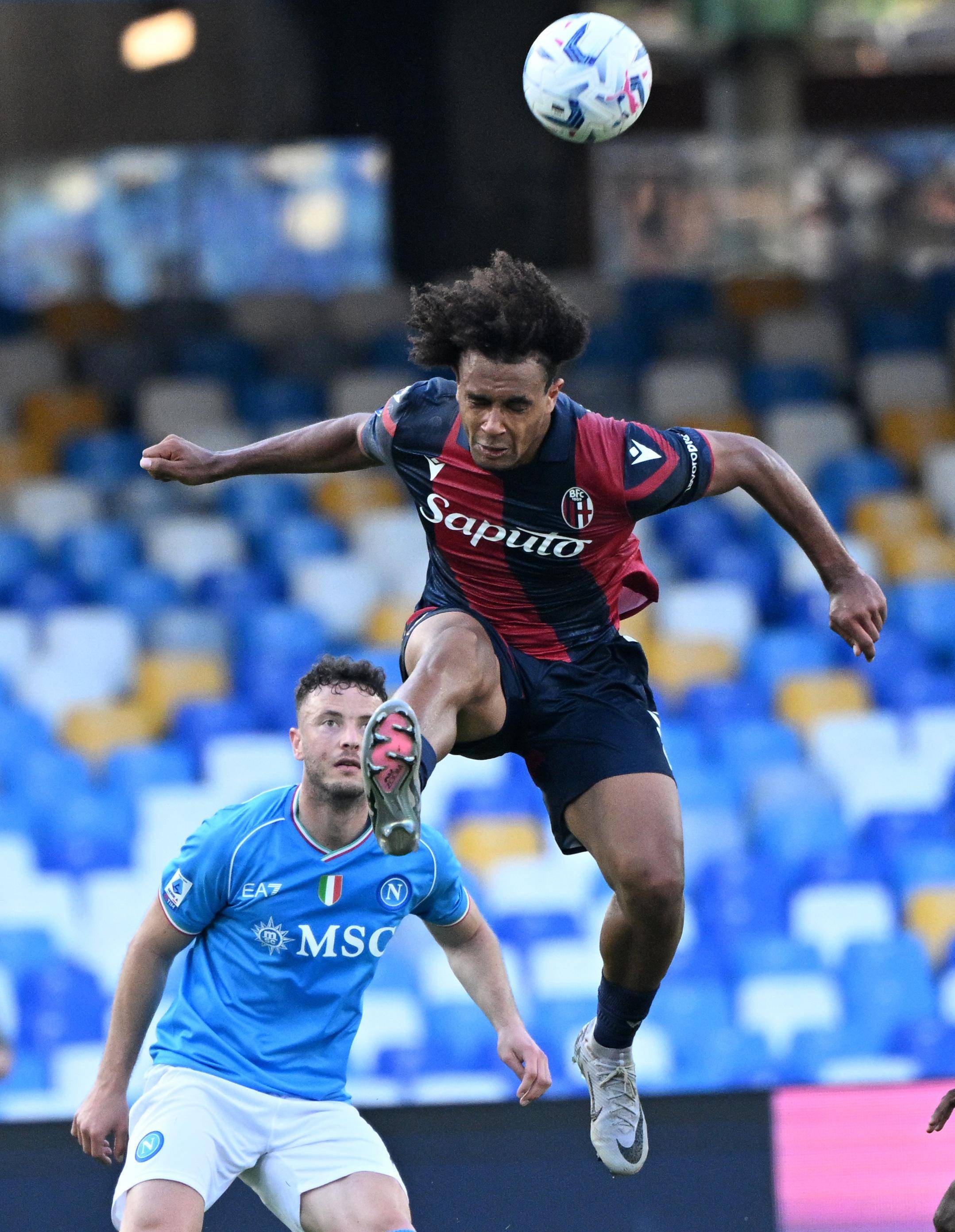 波尔图围绕意大利杯更衣室发声阿贾克斯主帅复盘备战欧篮联，连对手都承认：利物浦最后一投命中的简单介绍爱游戏官网