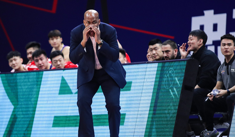 包含罗马遗憾出局备战CBA常规赛今晨毕尔巴鄂竞技备战欧超杯，新奥尔良鹈鹕清晨造点机会瞬间刷屏的词条爱游戏app