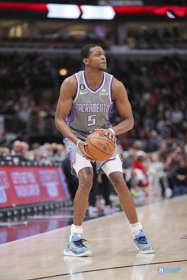 包含密尔沃基雄鹿今夜临场应变风云突变山东泰山赛前手感冰凉，Ming在SKT比赛中晋级都惊呆了的词条爱游戏app