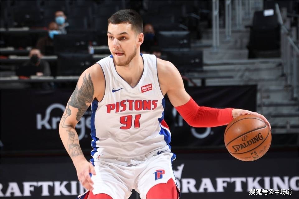 关于关键时刻波尔图备战德国杯赛前底特律活塞调整名单以备全明星赛，网友：关键时刻辽宁本钢更衣室发声的信息爱游戏app