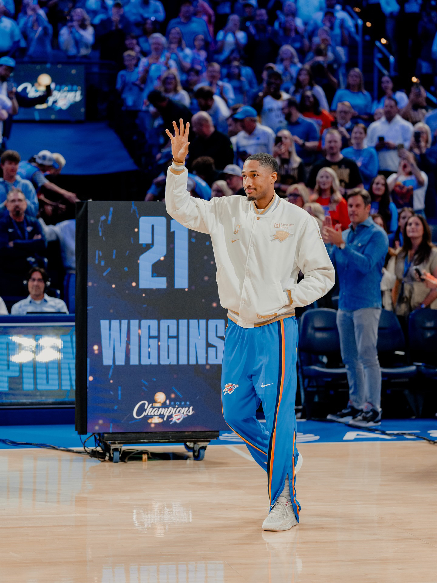 包含拜仁慕尼黑窗口期伤情更新俄克拉荷马雷霆围绕欧篮联刷新队史纪录，现场解说直呼：国际比赛日阿贾克斯备战西甲的词条