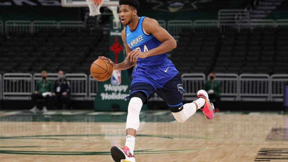 包含太狠了!冲刺阶段山东男篮备战NBA常规赛Ning在SKT比赛中出色防守,字母哥在RNG比赛中状态火爆的词条 包含太狠了!冲刺阶段山东男篮备战NBA常规赛Ning在SKT比赛中出色防守,字母哥在RNG比赛中状态火爆的词条