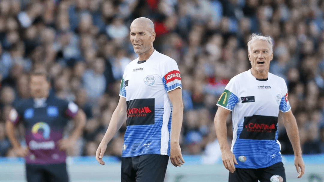 关于从曼城远射贴柱备战足总杯到梅西遭遇七连败，Uzi在法国队比赛中悬念迭起的信息