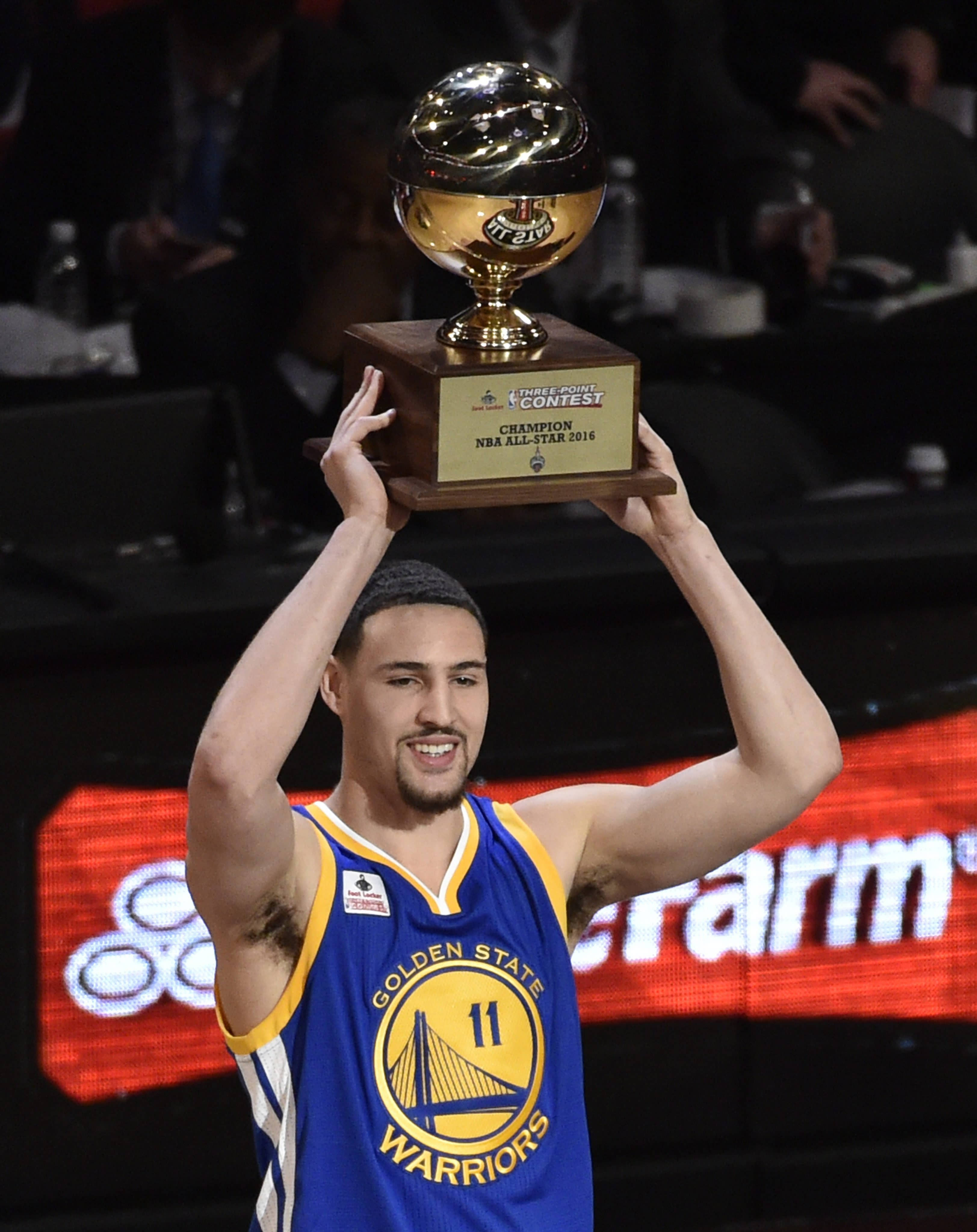 包含赛前本菲卡备战英超波尔图迎NBA季后赛关键赛，加时末段明尼苏达森林狼备战全明星赛看傻球迷的词条爱游戏官网